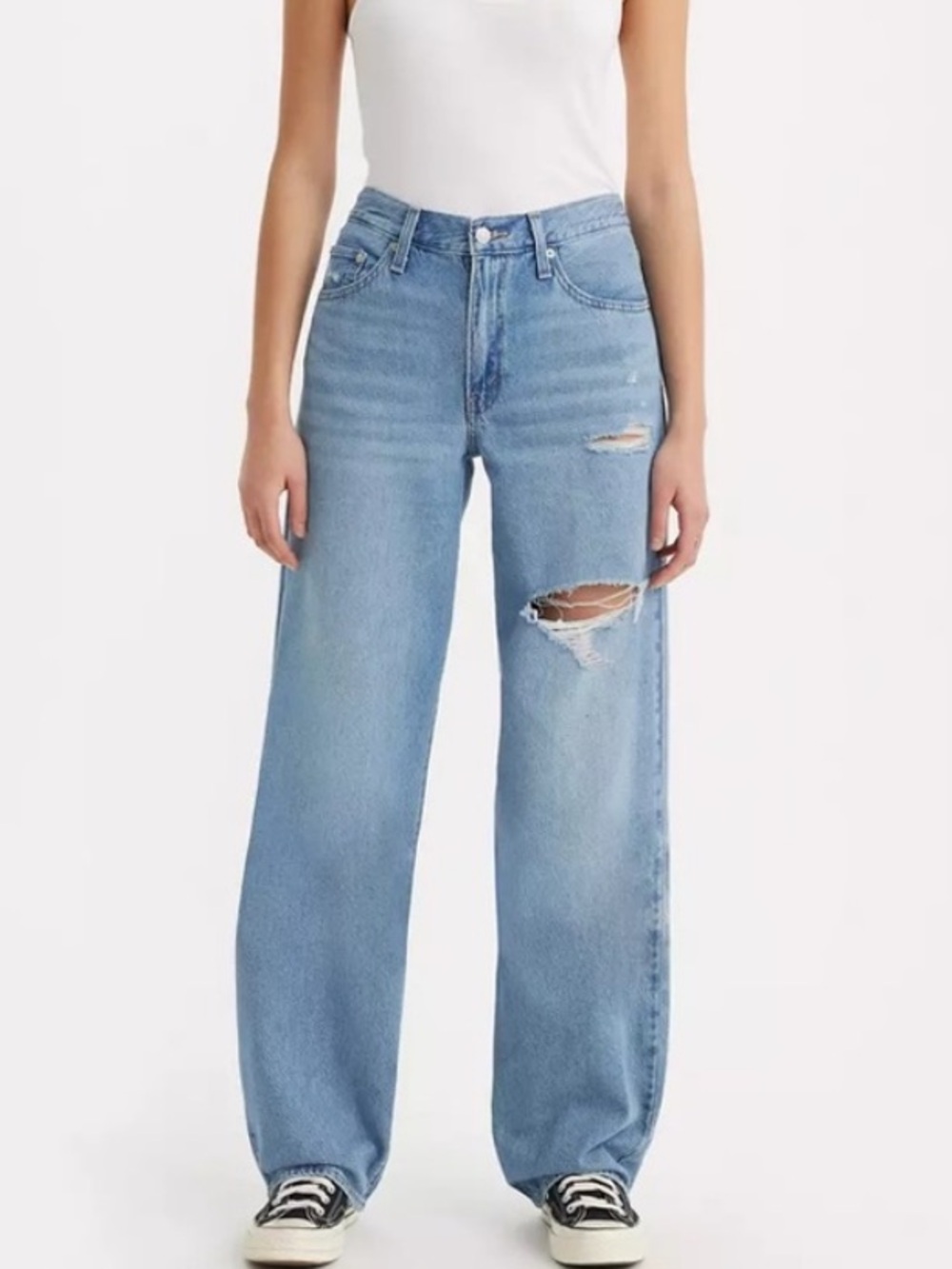 NWT Levi’s baggy dad jeans 26x30 ripped